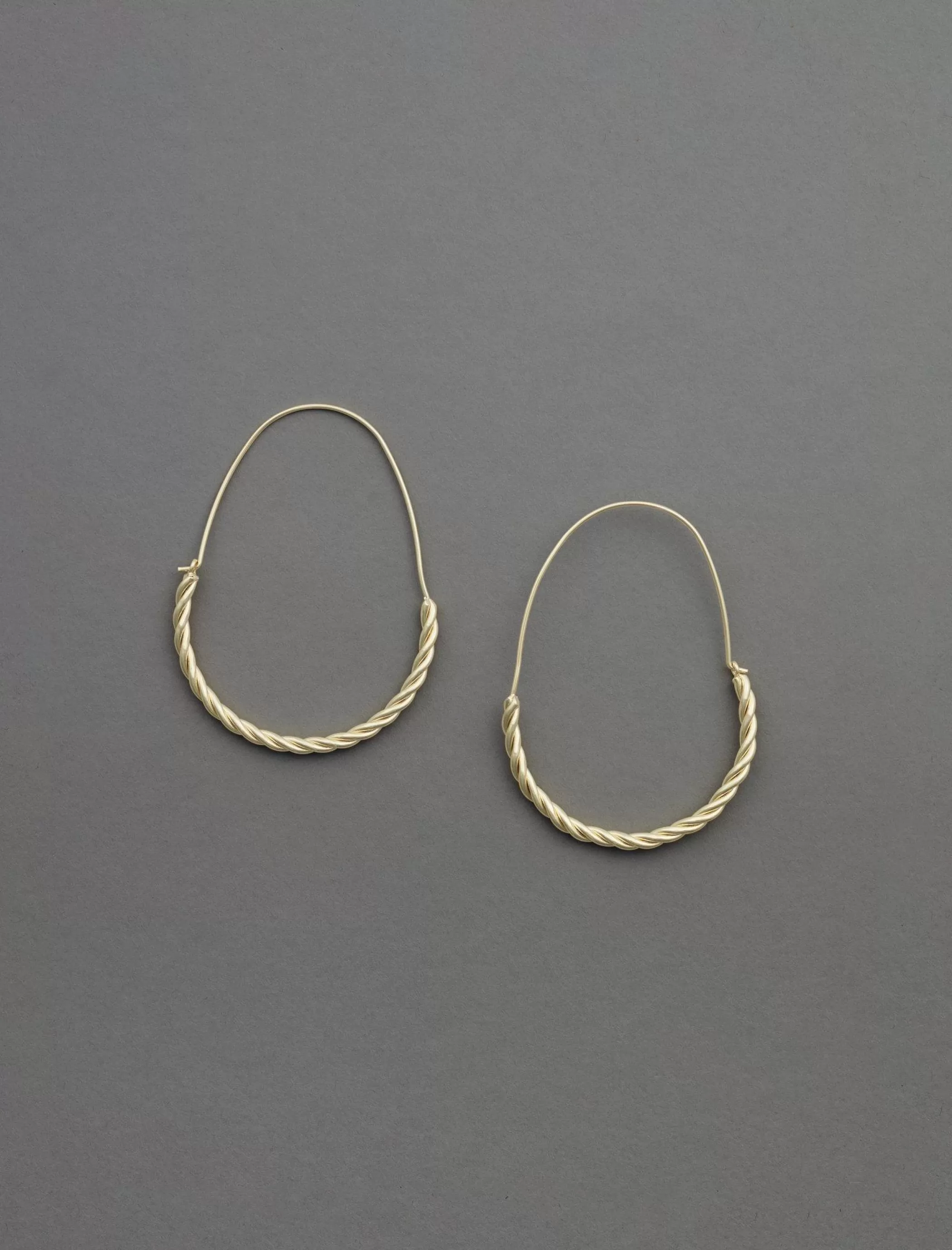 Lucky Brand Jewelry*braided hoop earring gold