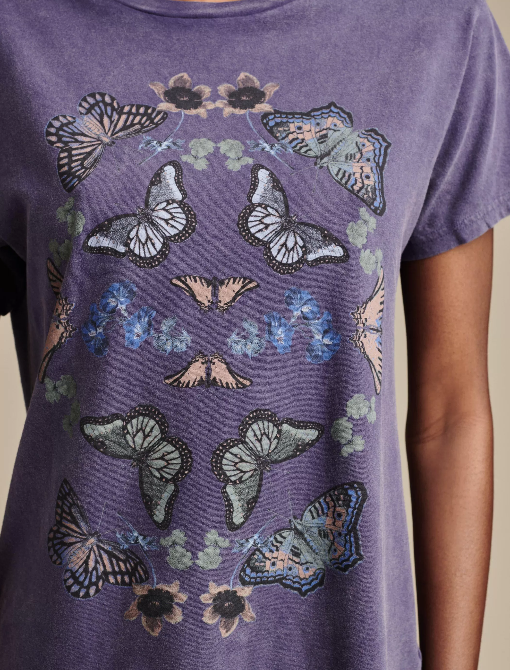 Lucky Brand Graphic Tees*butterflies boyfriend tee blue ribbon