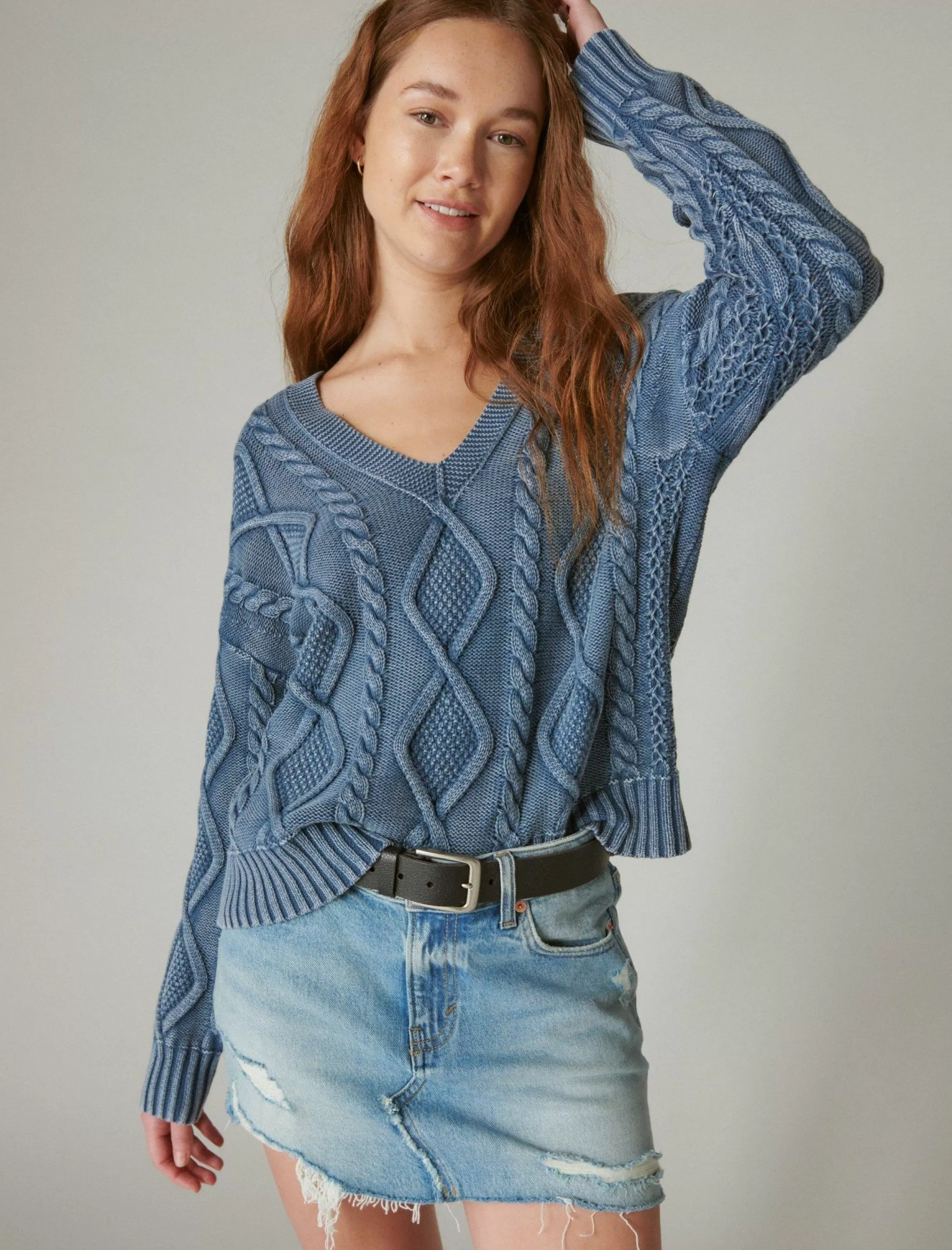 Lucky Brand Sweaters & Sweatshirts*cable stitch v neck pullover dark denim acid wash