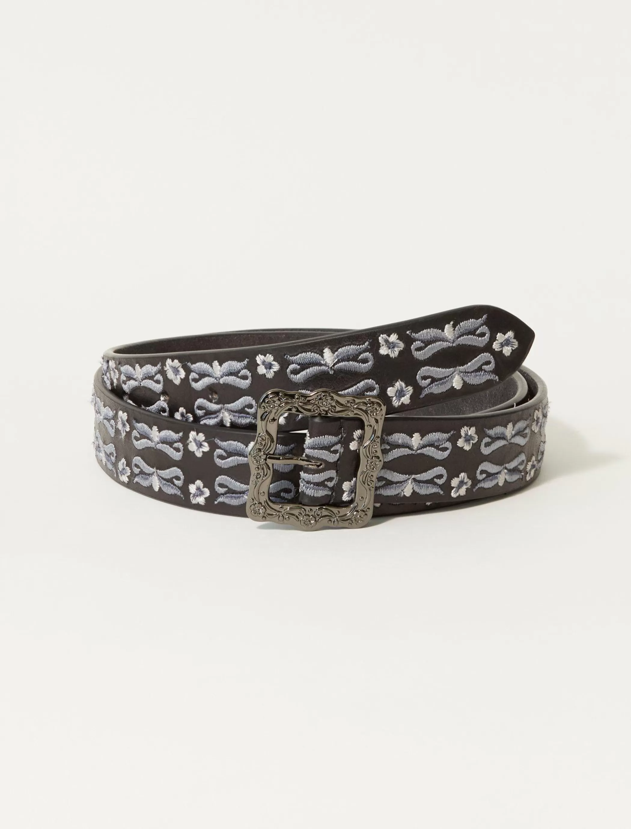 Lucky Brand Belts*daisy and ribbon embroidered belt black