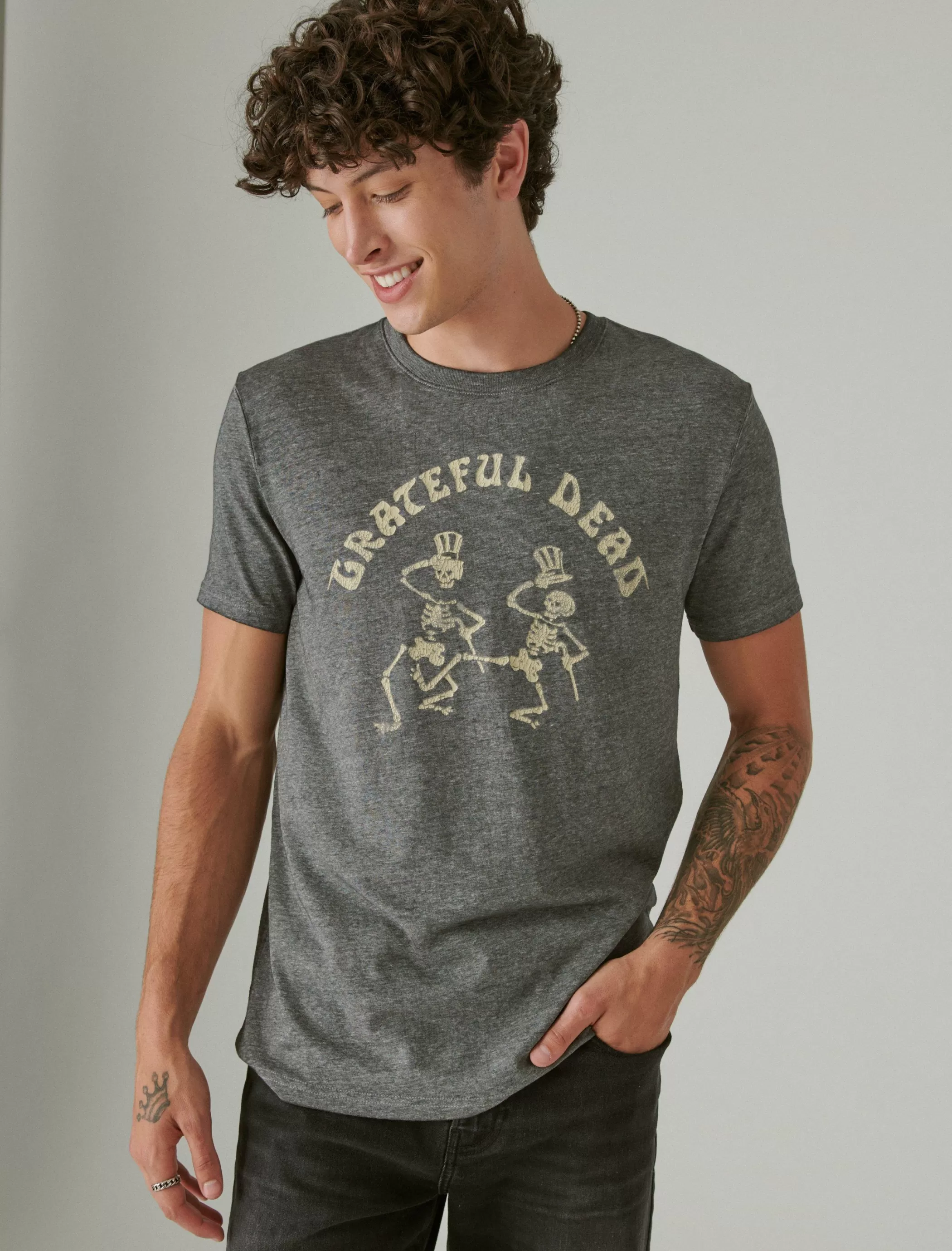 Lucky Brand Graphic Tees*grateful dead skeletons jet black