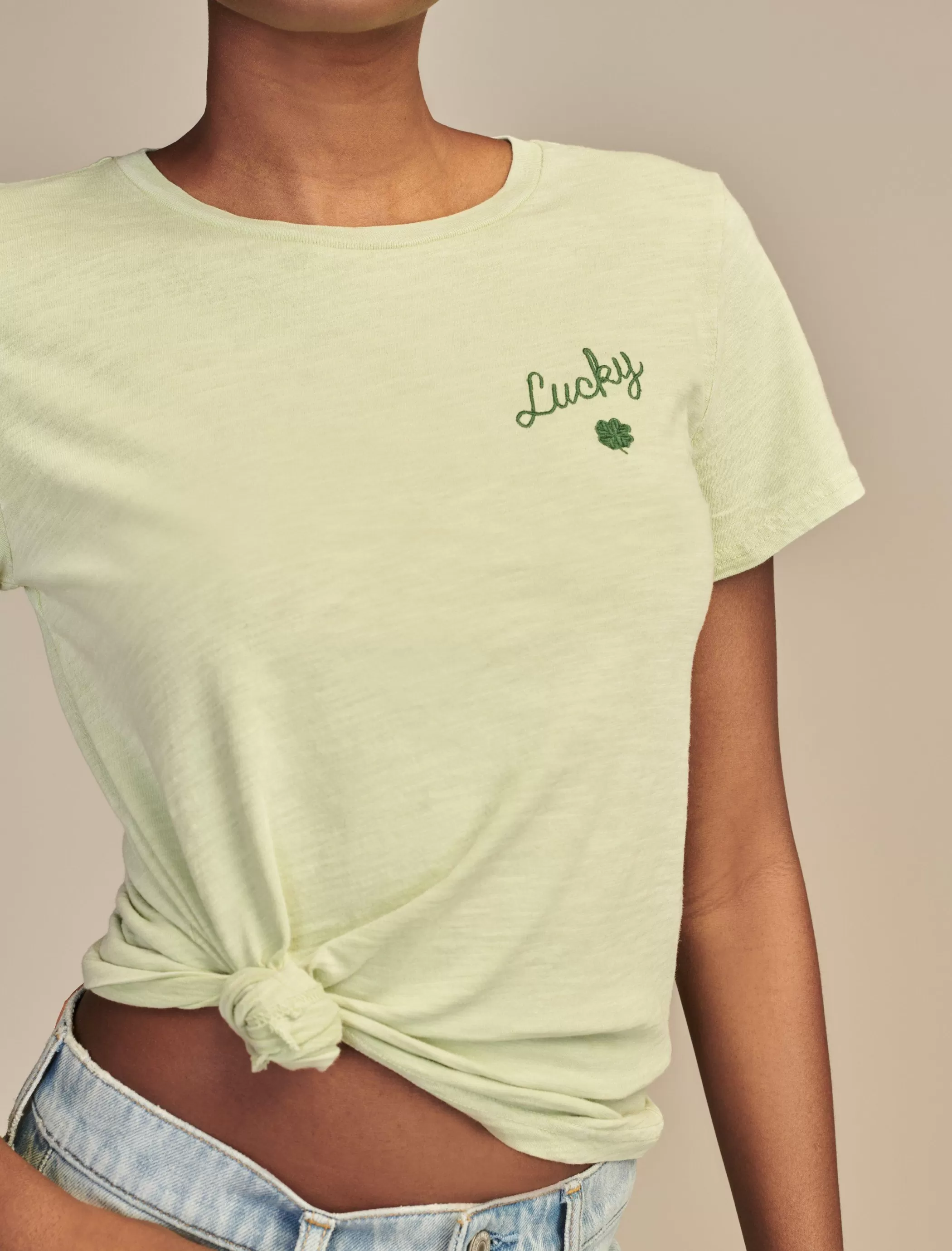 Lucky Brand Graphic Tees*green left chest clover classic crew spray