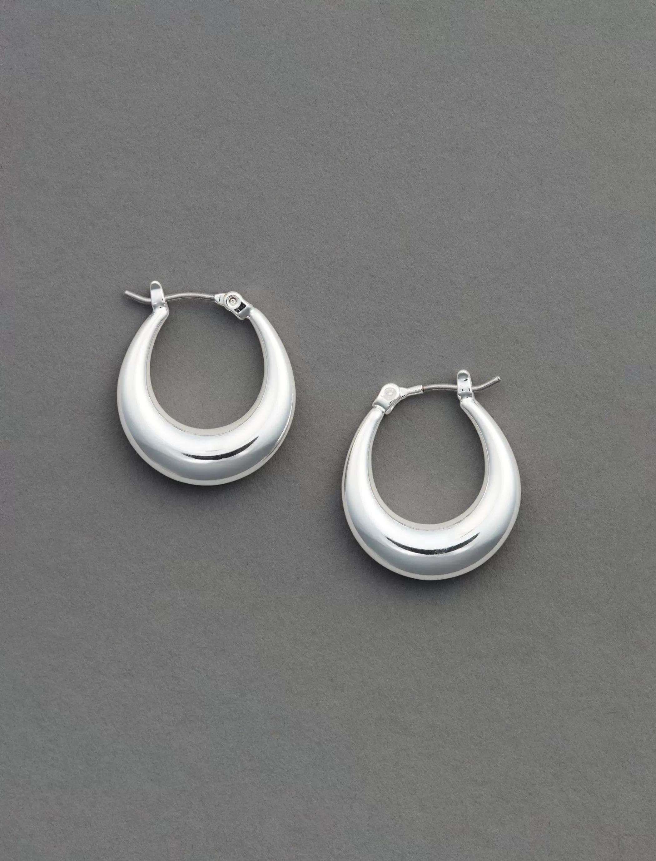 Lucky Brand Jewelry* tone oval hoop earring silver